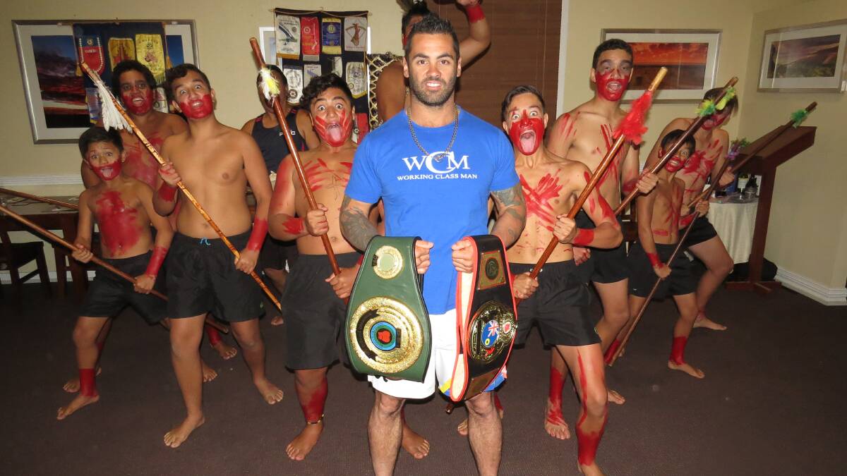 Welcome back: Vinnie Caruana with his two belts, and the Te Tumu Herenga Waka cultural group behind him. Caruana and the group attended the Northam
Rotary Club's April 20 meeting.