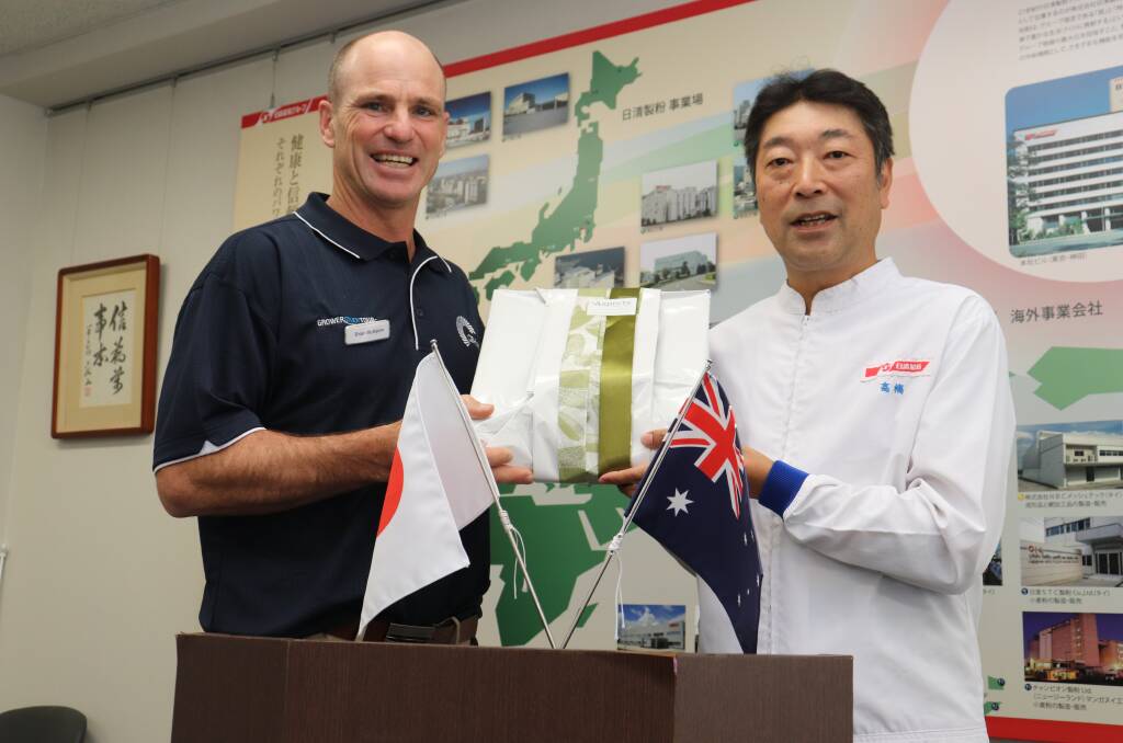 CBH director Brian McAlpine (left), presents Nisshin Flour's Tsurumi Mill general manager Seiichiro Takahasi with a token of appreciation for allowing the WA Grower Study Tour to visit the company's large scale flour mill.
