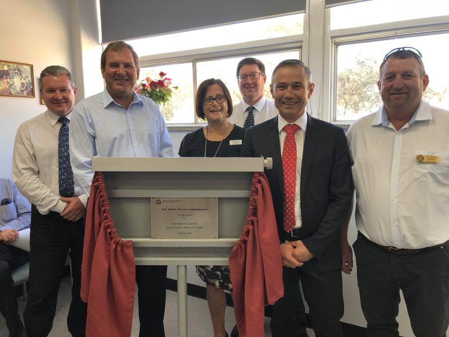 Jeff Moffet Chief Executive WA Country Health Service (WACHS), Darren West MLC Member for Agricultural region, Wendy Newman Deputy Chair WACHS, Sean Conlan Regional Director WACHS Wheatbelt, Roger Cook MLA Minister for Heath and Cr David Wallace, Shire President.